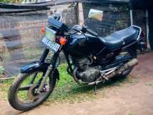 Honda CB 125 Twin Deluxe 2003 Motorbike