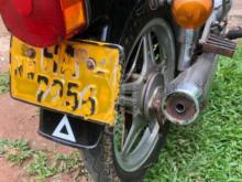 https://riyasewana.com/uploads/honda-cb125t-1132936131525.jpg