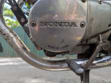 https://riyasewana.com/uploads/honda-cb125t-2112194913674.jpg