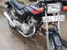 https://riyasewana.com/uploads/honda-cb125t-3012223113832.jpg