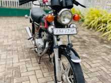 Honda CB 125T 2000 Motorbike