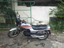 Honda CB 125T DELUX 1988 Motorbike