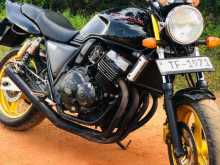 Honda CB400 2002 Motorbike