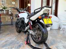 https://riyasewana.com/uploads/honda-cb400-revoanniversary-3513311876.jpg
