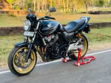 https://riyasewana.com/uploads/honda-cb400-spec-220331813024.jpg