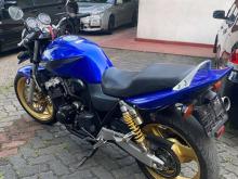 https://riyasewana.com/uploads/honda-cb400-spec-32054376834.jpg