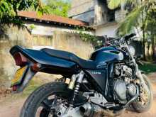 https://riyasewana.com/uploads/honda-cb400-version-2710370822392.jpg