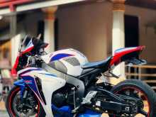 https://riyasewana.com/uploads/honda-cbr-1000-191015494613.jpg