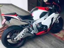 Honda CBR 1000RR 2011 Motorbike