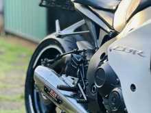 https://riyasewana.com/uploads/honda-cbr-1000rr-213080922233.jpg