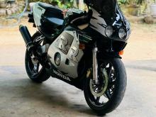 Honda CBR 2014 Motorbike