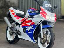 Honda CBR 1998 Motorbike