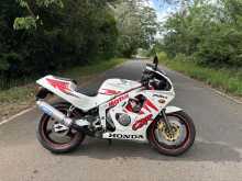 Honda CBR 2012 Motorbike