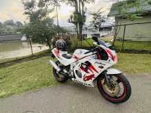https://riyasewana.com/uploads/honda-cbr-2211303422993.jpg