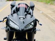 Honda CBR600RR 2012 Motorbike