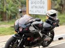 Honda Cbr 250 Mc 22 Gullarm 2006 Motorbike
