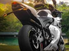 https://riyasewana.com/uploads/honda-cbr-250-1512254124573.jpg