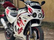 Honda CBR 250 2010 Motorbike