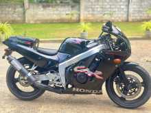 Honda CBR 250 2007 Motorbike