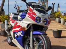 Honda CBR 250 Gullarm 2009 Motorbike