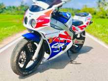 Honda CBR 250 MC19 2010 Motorbike