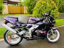 https://riyasewana.com/uploads/honda-cbr-250-51251471582.jpg