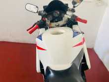 https://riyasewana.com/uploads/honda-cbr-250r-216192813864.jpg
