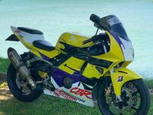 https://riyasewana.com/uploads/honda-cbr-250rr-14835446076.jpg