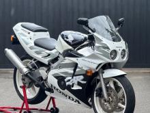 Honda Cbr 250rr Gullarm 2011 Motorbike