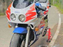 https://riyasewana.com/uploads/honda-cbr-2613274124362.jpg