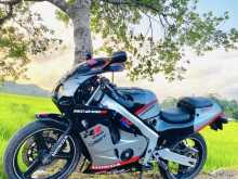 https://riyasewana.com/uploads/honda-cbr-2718501922013.jpg