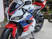 Honda CBR 2010 Motorbike