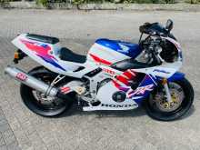 https://riyasewana.com/uploads/honda-cbr-fireblade-128111613992.jpg