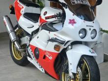 Honda CBR Fireblade 2012 Motorbike