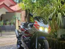 Honda CBR Gullarm 250 2011 Motorbike