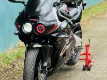https://riyasewana.com/uploads/honda-cbr-gullarm-1612192824101.jpg