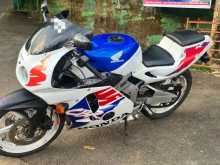 https://riyasewana.com/uploads/honda-cbr-gullarm-171359474883.jpg