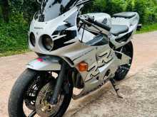 https://riyasewana.com/uploads/honda-cbr-gullarm-1721063322053.jpg