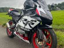 Honda CBR Gullarm 250Cc 2007 Motorbike