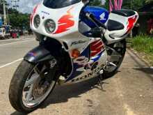 Honda CBR GULLARM 2010 Motorbike