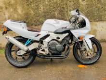 Honda CBR Gullarm 2008 Motorbike