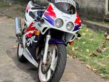 Honda Cbr Gullarm 250 2012 Motorbike