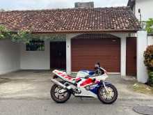 Honda Cbr Mc22 Gullarm 250 2017 Motorbike