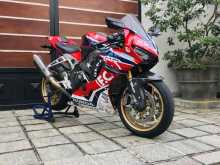 https://riyasewana.com/uploads/honda-cbr1000rr-1919500422042.jpg