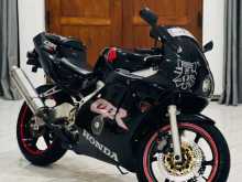 Honda Cbr250 2005 Motorbike