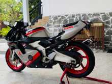 https://riyasewana.com/uploads/honda-cbr250-gullarm-1118484713914.jpg