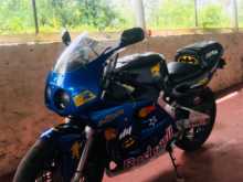 Honda Cbr250 Gullarm 2004 Motorbike