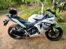 Honda CBR250r 2014 Motorbike