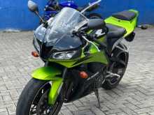 Honda CBR600 2009 Motorbike