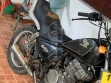 https://riyasewana.com/uploads/honda-cbx-125-241443511301378.jpg